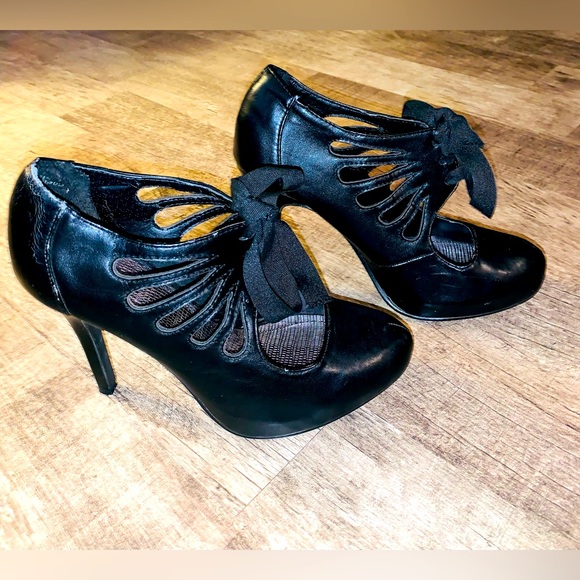 Anne Michelle Shoes - Womens Black Lace-Up Heels Size 7.5